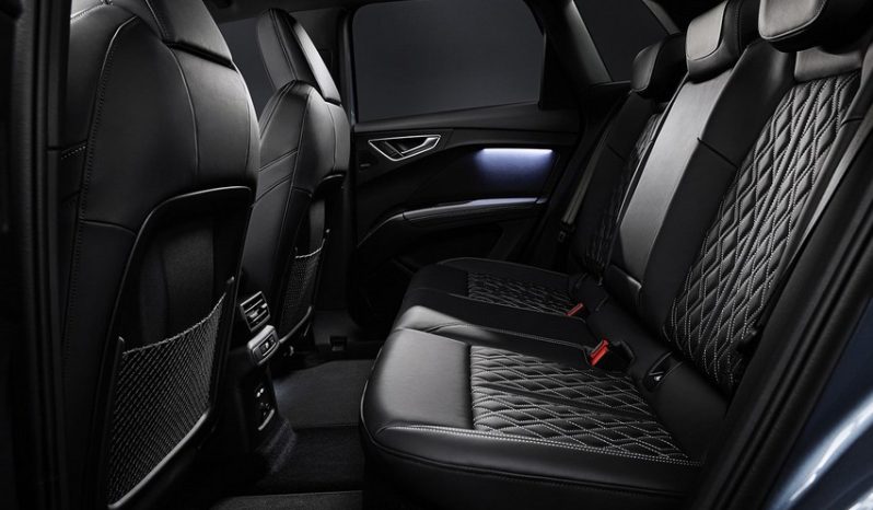 Audi Q4 e-tron 2024 lleno
