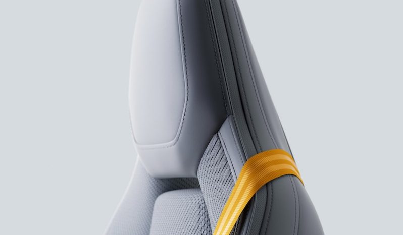 Polestar 4 lleno