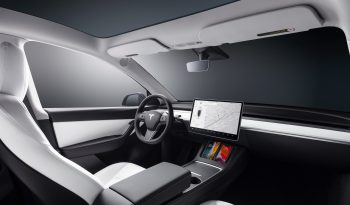 Tesla Model Y lleno