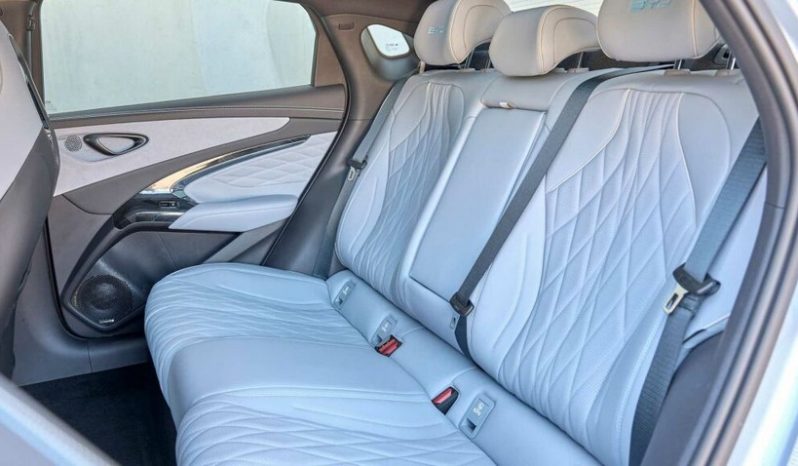 BYD Seal lleno
