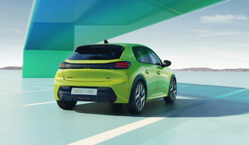 Peugeot E-208 lleno