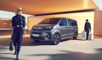 Peugeot E-Traveller 2024 lleno