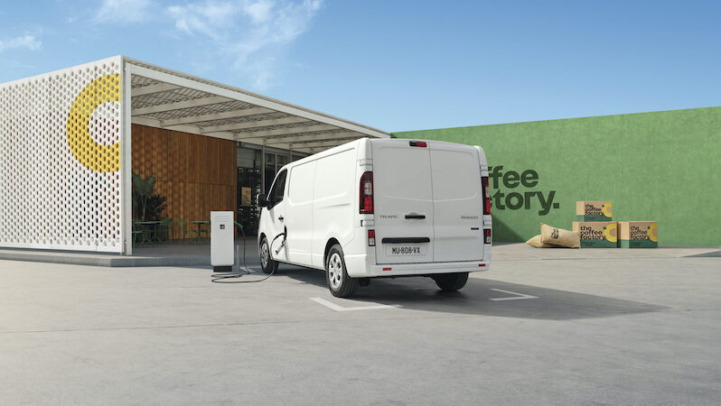 Renault Trafic E-Tech lleno
