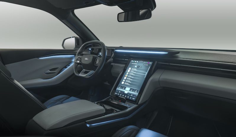 Ford Explorer Eléctrico lleno