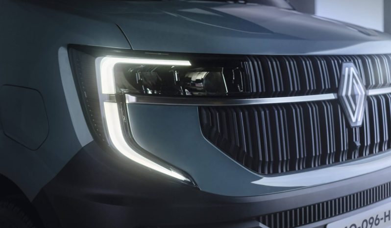 Renault Master E-Tech 2024 lleno
