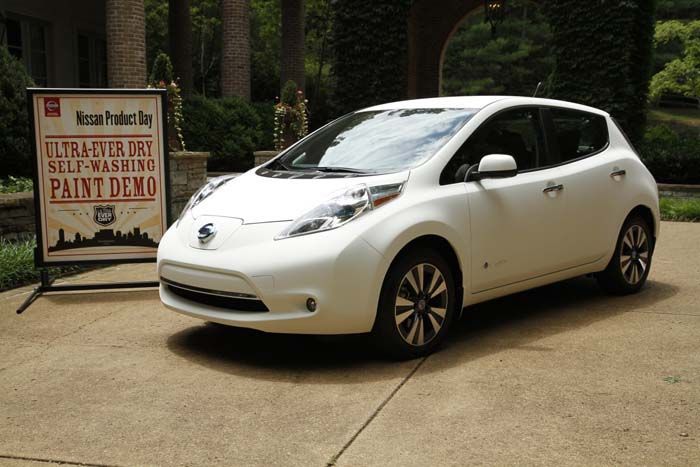 Nissan Leaf autolimpiable - 700