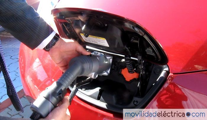Carga CHAdeMO Nissan Leaf