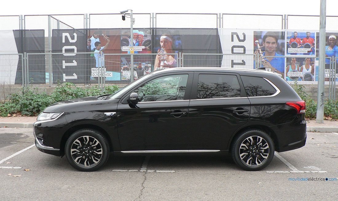 MItsubishi Outlander PHEV 2016