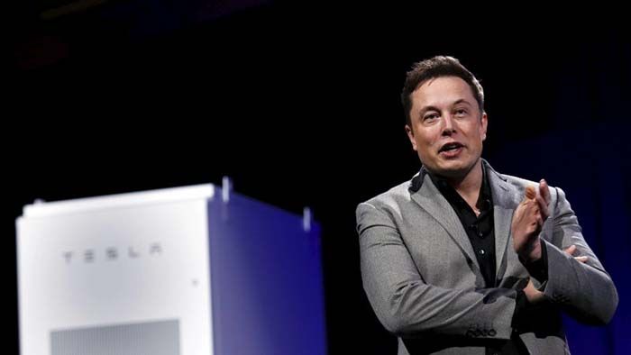 Elon Musk Apple Tesla