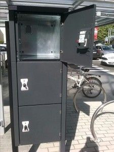 Recarga de baterías extraíbles en el LIDL de Coslada