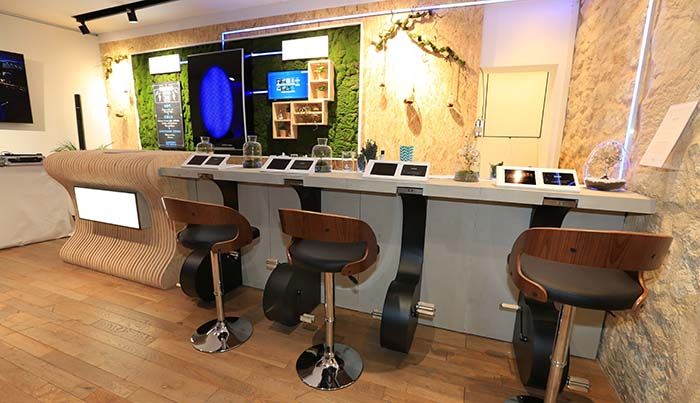 Sistema de asientos para pedalear del Nissan Electric Café