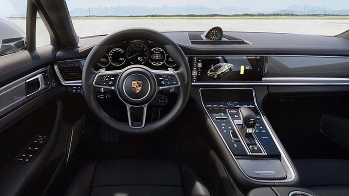 Interior del Panamera Turbo S E-Hybrid