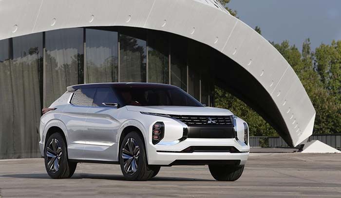 Mitsubishi GT-PHEV Concept