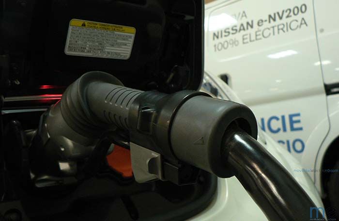 Los concesionarios de Nissan cuentan con el estándar de carga rápida CHAdeMO