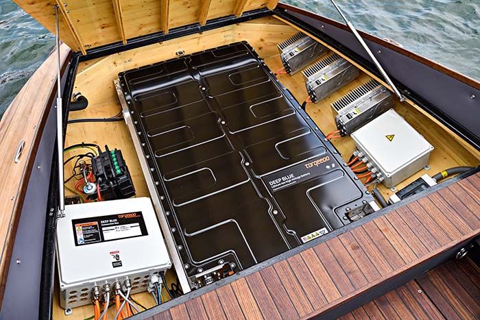 Sistema de propulsión eléctrica de alto rendimiento Deep Blue de Torqeedo