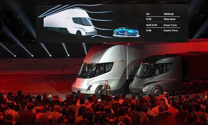 Tesla presenta Semi, su prototipo de camión eléctrico