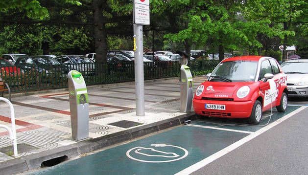 Pamplona dispondrá de 40 nuevos puntos de recarga para coches eléctricos