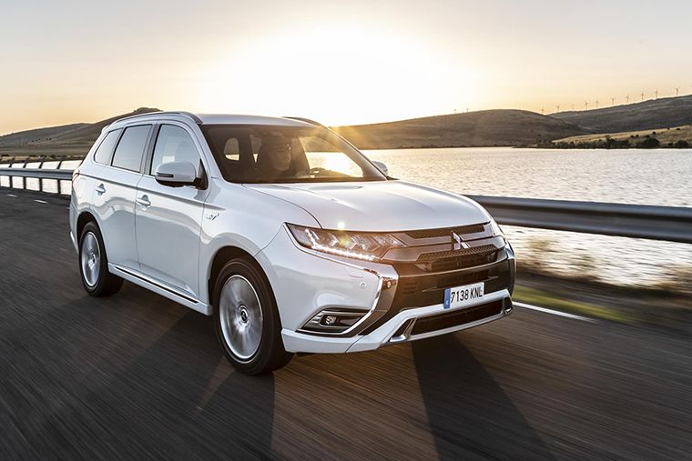 Mitsubishi Outlander PHEV 19