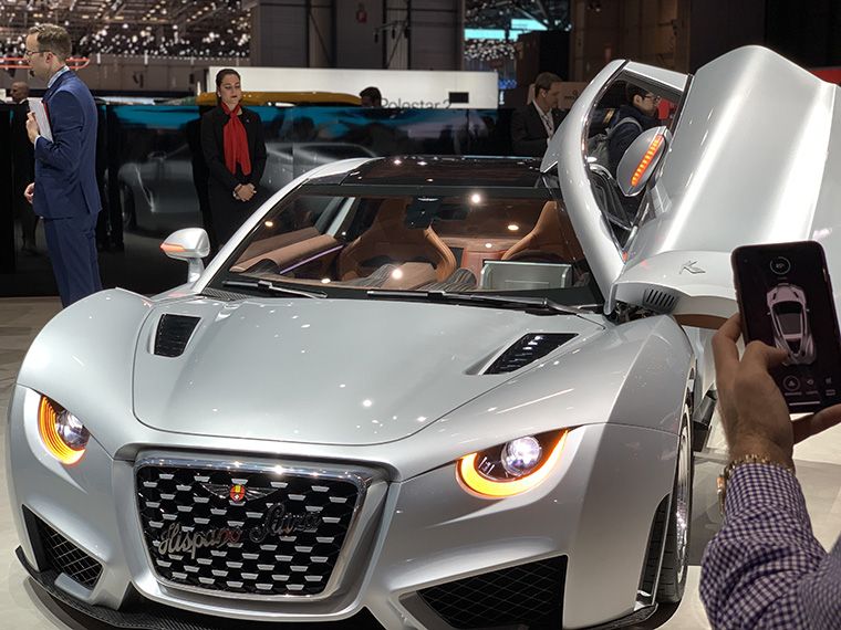 Presentación en Ginebra del Hispano Suiza Carmen eléctrico
