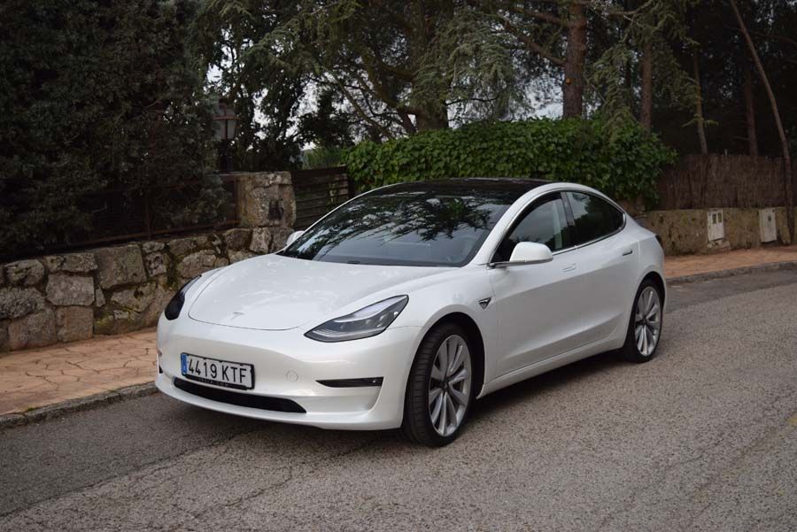 Tesla Model 3 Performance