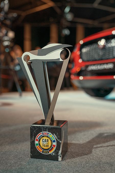 Premio para el I-PACE como Mejor Coche de Europa 2019.