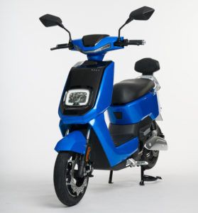 La NEXT NX1 estará disponible en tres colores: negro, azul y blanco.