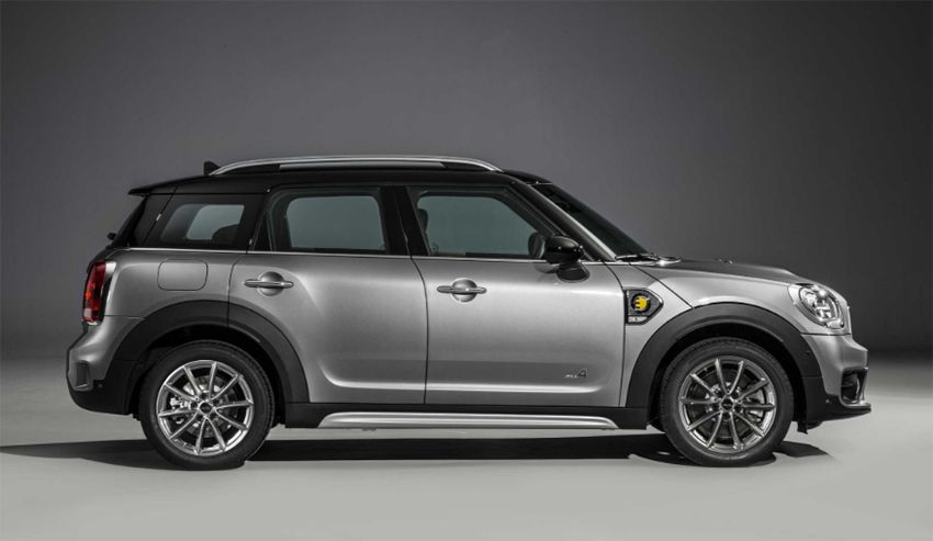 Mini declara su apoyo al proyecto de EV Experience Center con la incorporación de sus vehículos. 