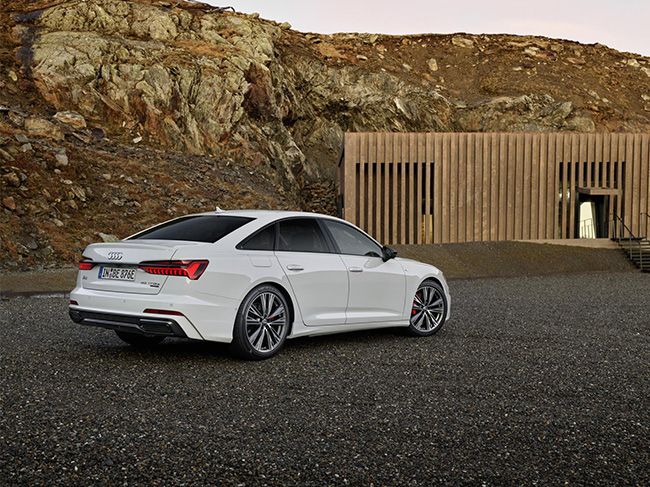 El A6 PHEV es un coche eficiente y deportivo. La potencia de sus motores es de 367 CV.