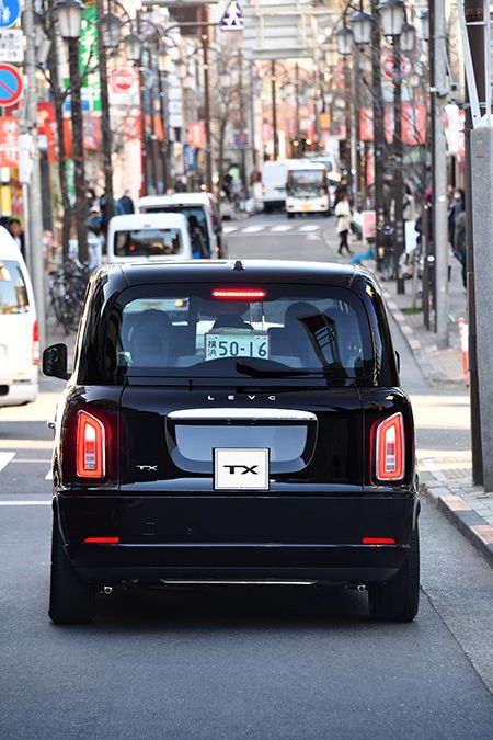 El LEVC TX responde a la demanda de transporte de pasajeros premium.