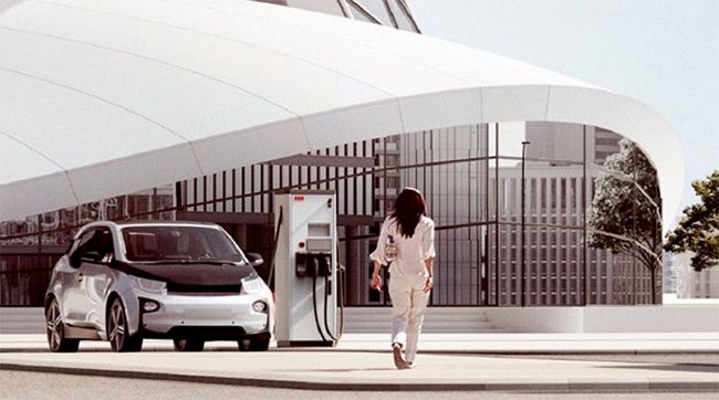 La segunda encuesta ha ganado en número de preguntas y usuarios, como lo hace el sector de la movilidad eléctrica.
