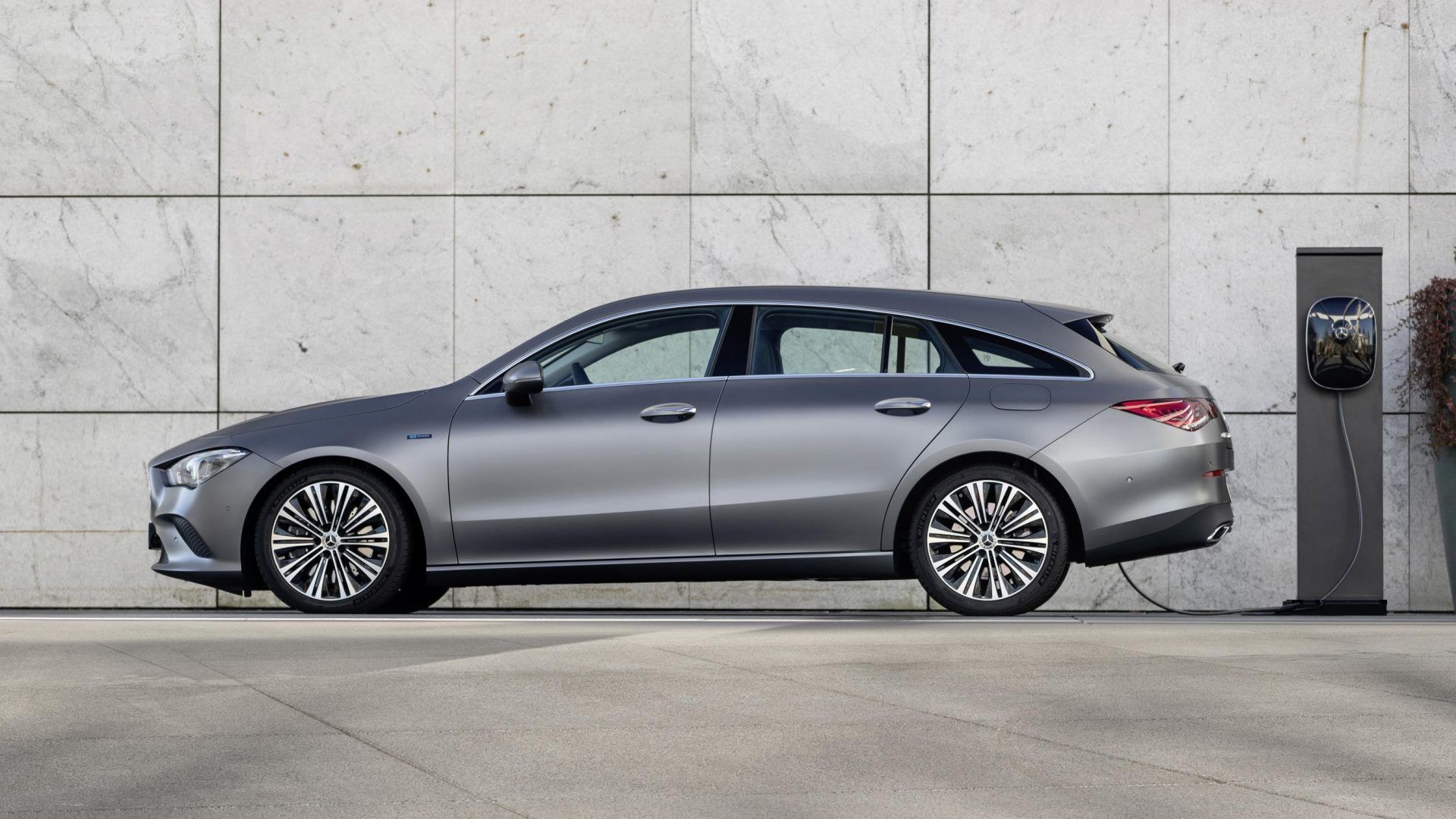 Mercedes CLA Shooting Brake PHEV