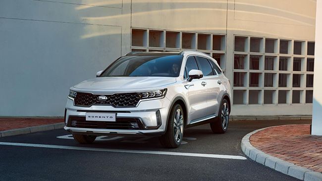 El Sorento está basado en la nueva plataforma para SUV, lo que le ha dado mayores dimensiones exteriores e interiores.