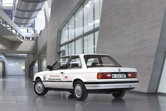 BMW 325ix-Elektric.