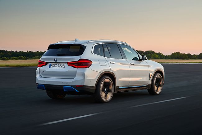 El SAV llega en todas las versiones: de combustión, PHEV y, por primera vez, eléctrica.