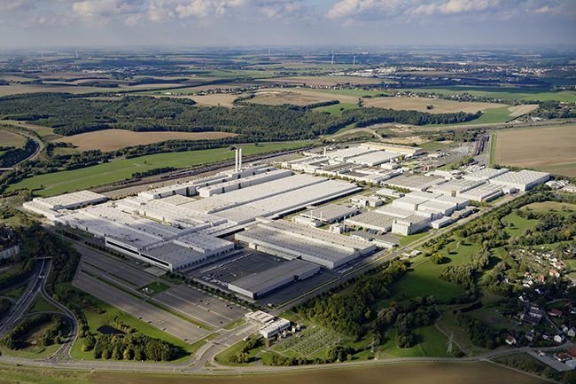 La planta de VW en Zwickau (Alemania) se ha ido preparando durante el año para fabricar sólo vehículos eléctricos y de forma sostenible, sin huella de carbono.