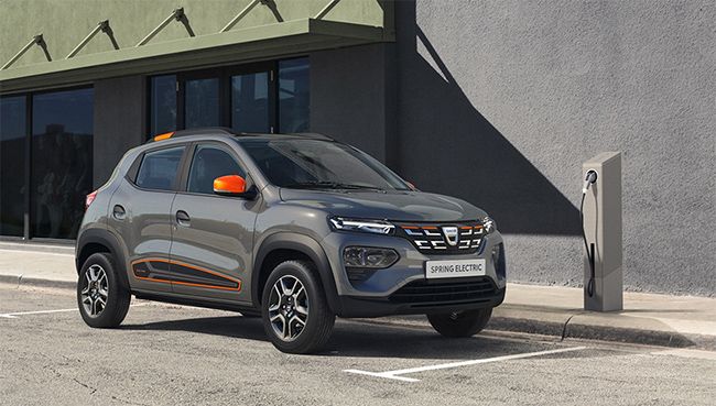La versión de lanzamiento llega con un pack naranja que hace muy simpático el coche.