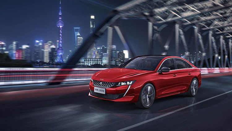 El nuevo Peugeot 508 L, en versión híbrida enchufable, llegará al mercado chino antes de fin de 2020.