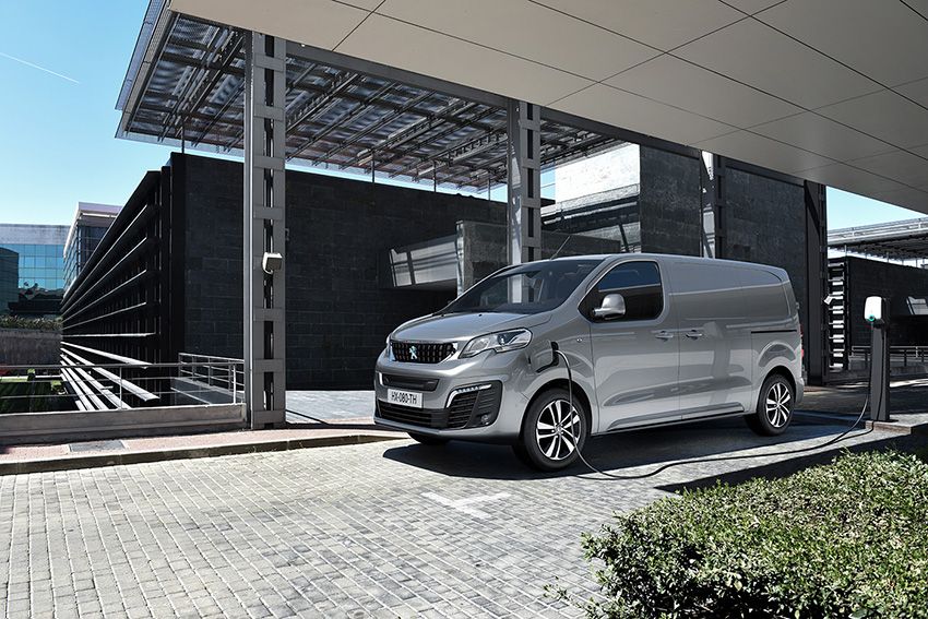 Peugeot e-Expert.