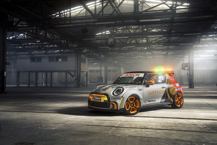 El coche que actuó de Safety Car en la VII temporada de la Fórmula E.