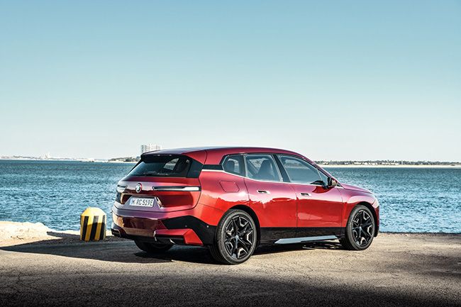 BMW iX xDrive50.