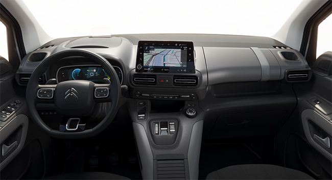 Interior del Citroën ë-Berlingo.