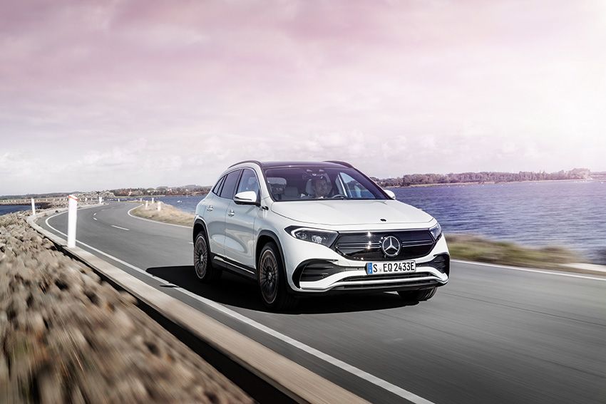 MERCEDES EQA