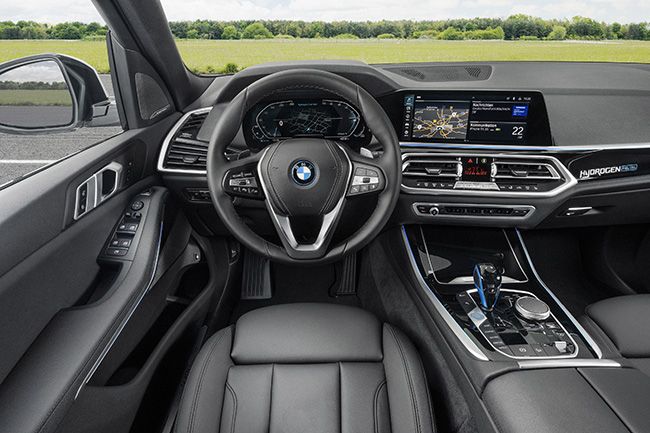 BMW iX5 Hydrogen, interior.