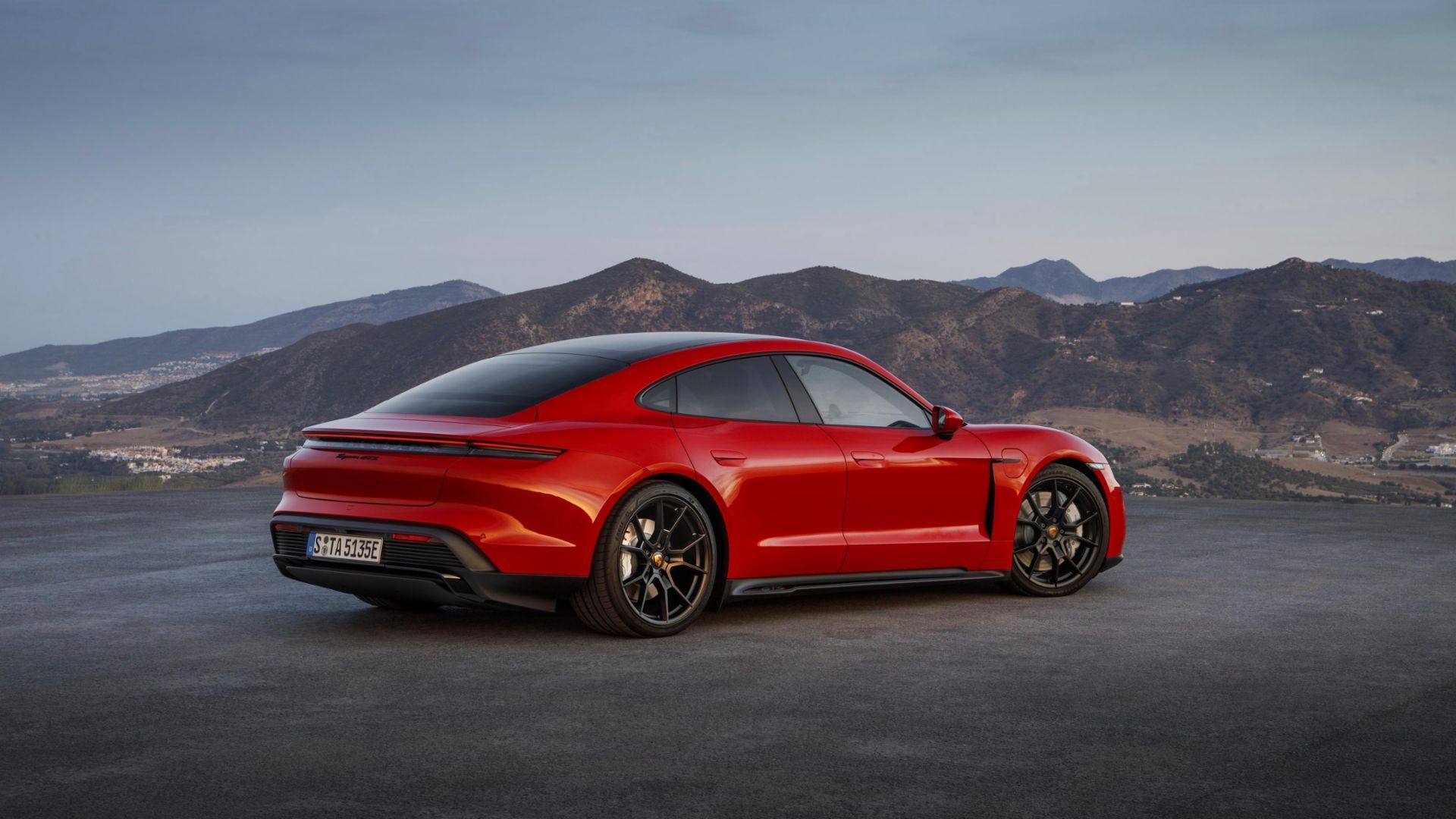 Taycan GTS porsche eléctrico