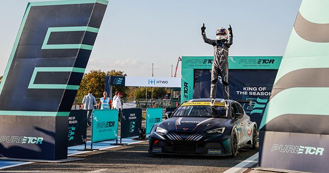 CUPRA e-Racer y Mattias Ekström .