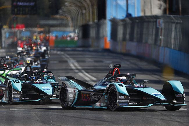 Monoplazas de Jaguar TCS Racing (Mitch Evans y Sam Bird).