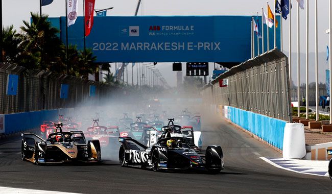 Edoardo Mortara (CHE), ROKiT Venturi Racing, Jean-Eric Vergne (FRA), DS Techeetah Pascal Wehrlein (DEU), Tag Heuer Porsche.