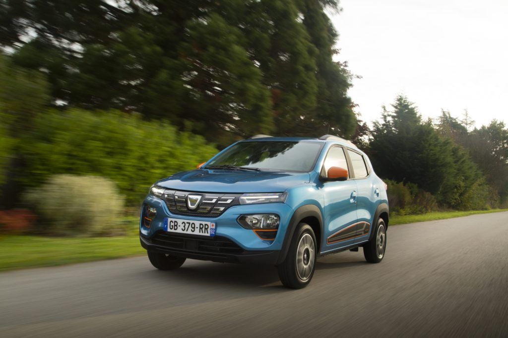 El Dacia Spring es un poco más pequeño y menos capaz de lo que sería el Citroën ëC3.