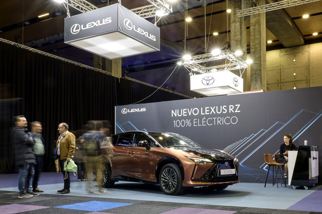 lexus rz 450e