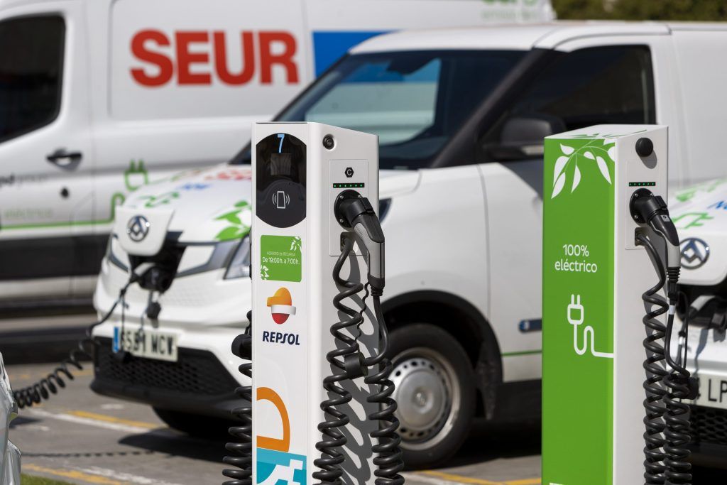 Punto de carga para coches eléctricos de Repsol